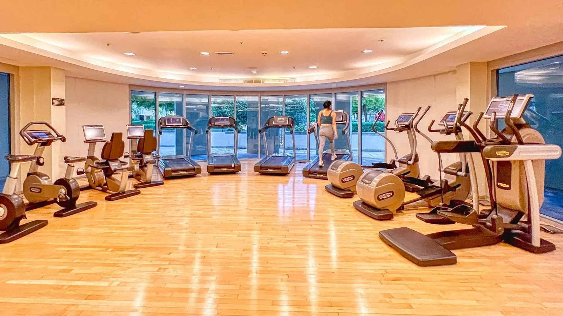 Luxury 1-Bedroom Apartment With Burj Khalifa View Dubai