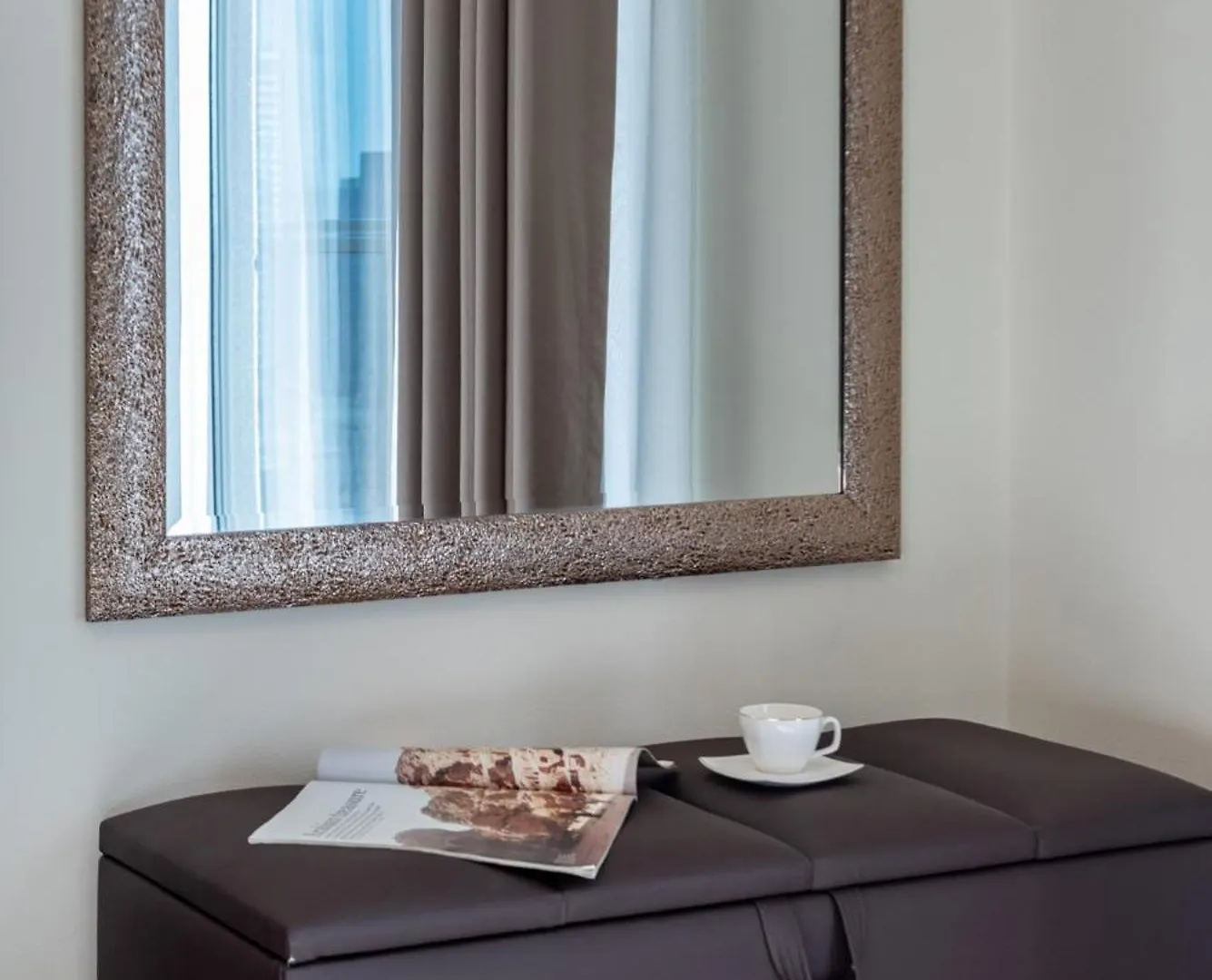 Luxury 1-Bedroom Apartment With Burj Khalifa View Dubai